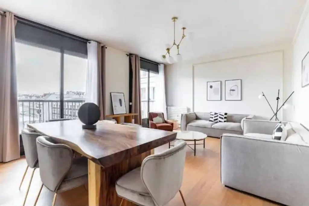 Avenue Montaigne Luxury Apartment 2Br 4P Apartment Paris